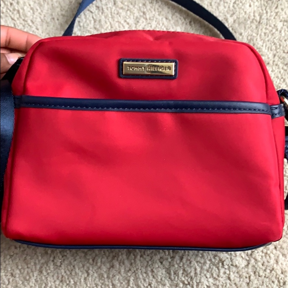 Tommy Hilfiger Small Shoulder Bag